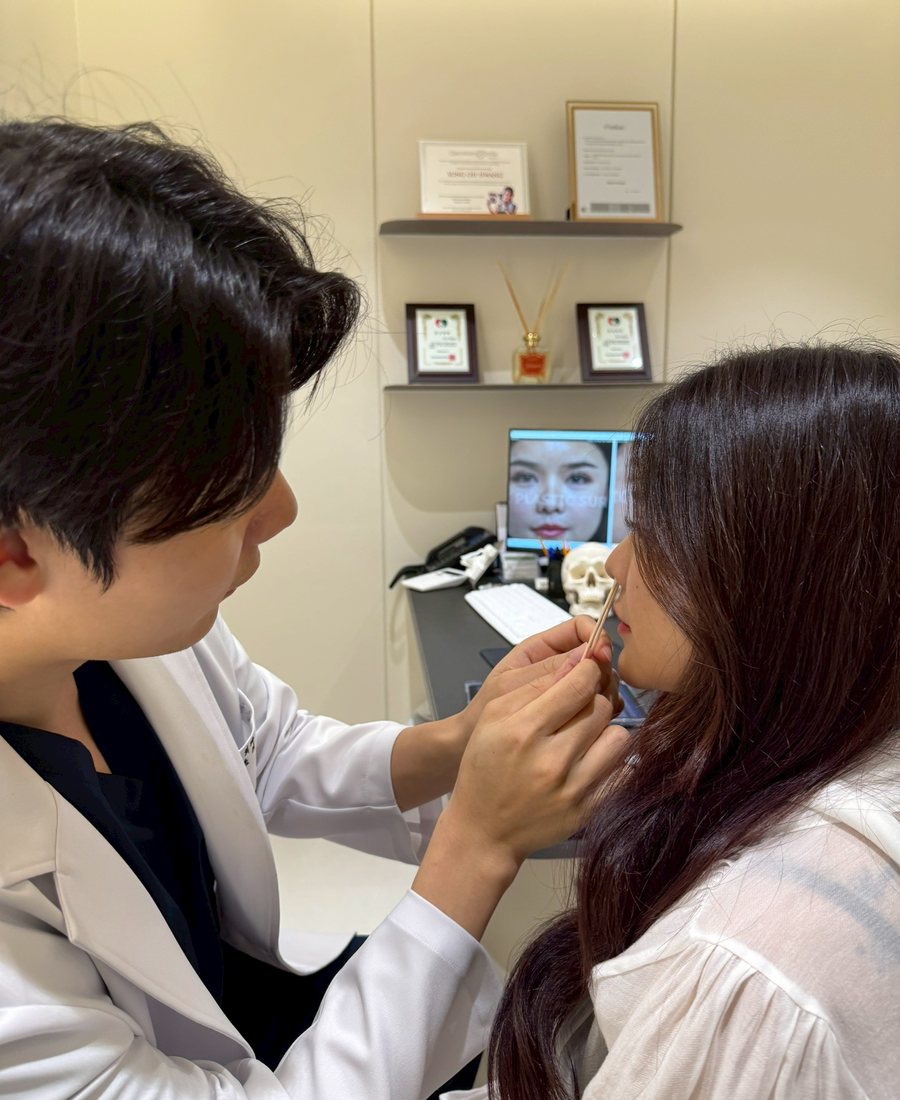 Bridge Rhinoplasty